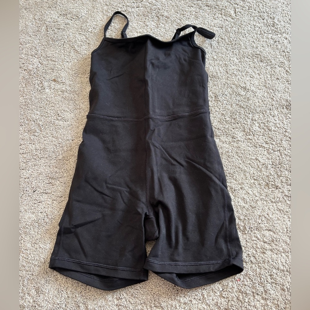 Aritzia bodysuit